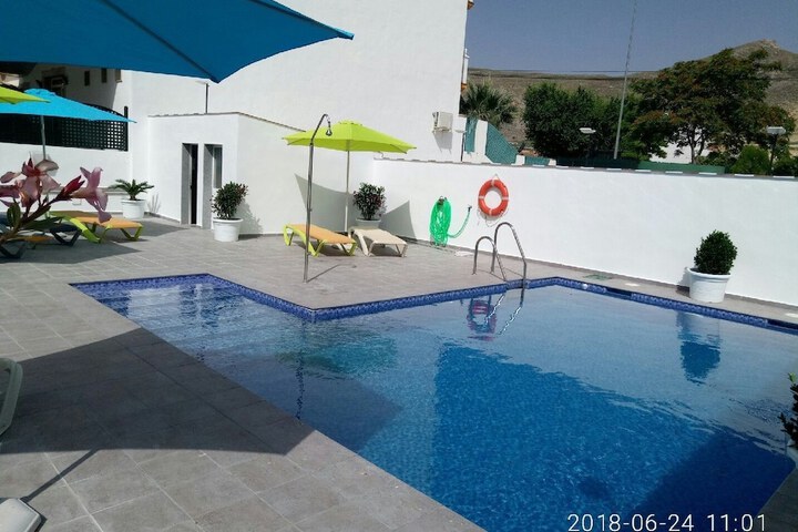 Pools & Facilities