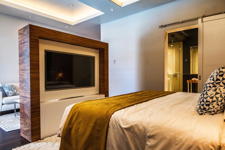 Room 2 of 59