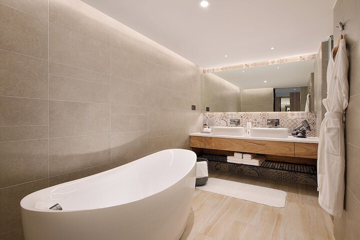 Bath Interior