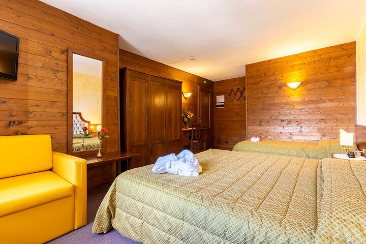 Room 9 of 61