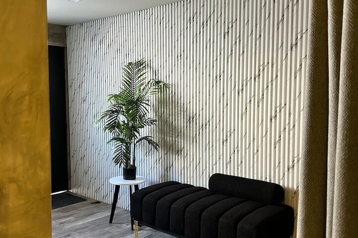 Room 51 of 85