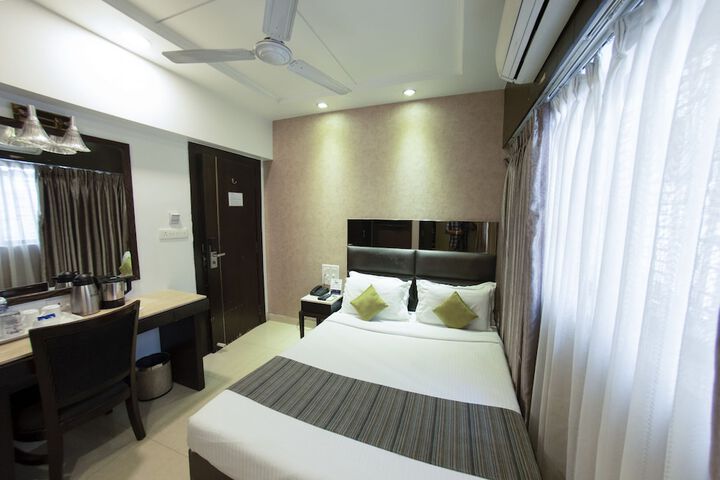 Room 21 of 40