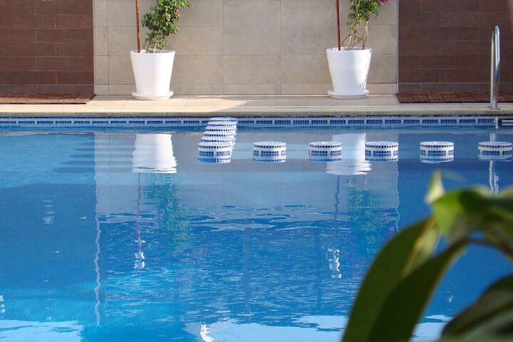 Pools & Facilities