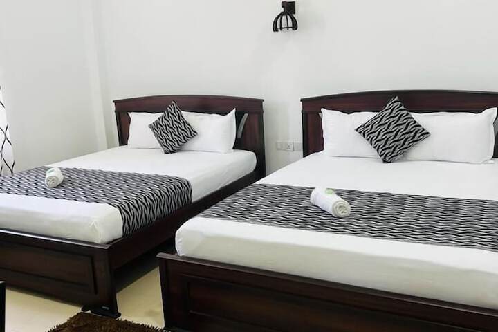 Room 16 of 29