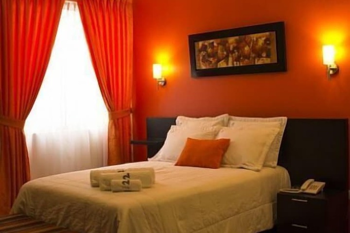 Room 8 of 27