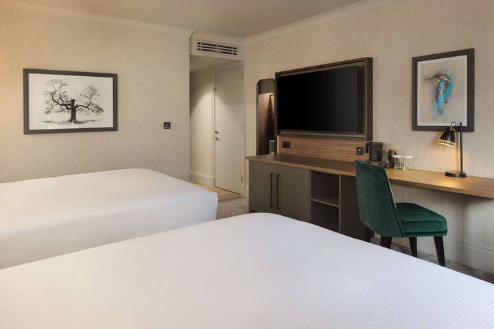 Room 59 of 204