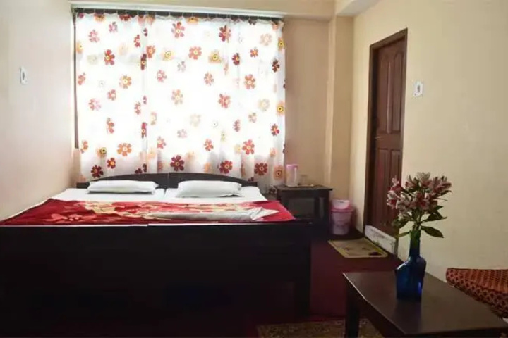 Chingthang Hotel & Restaurant