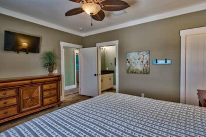 Room 38 of 43