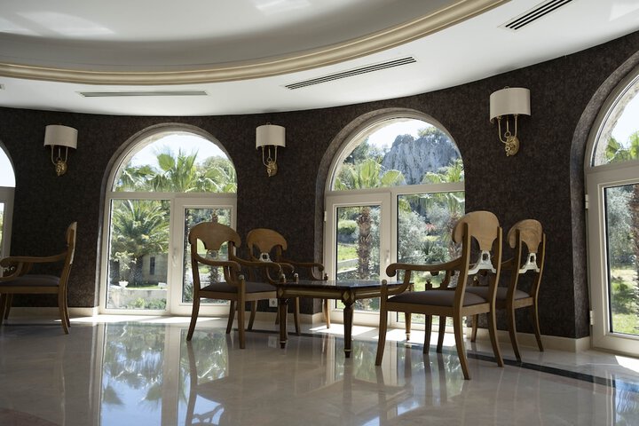 Hotel Interior 7 of 151