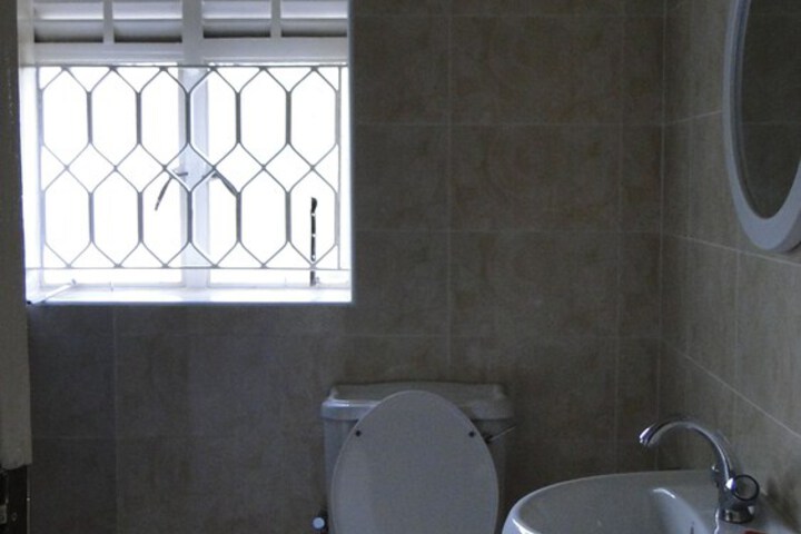 Room 23 of 61