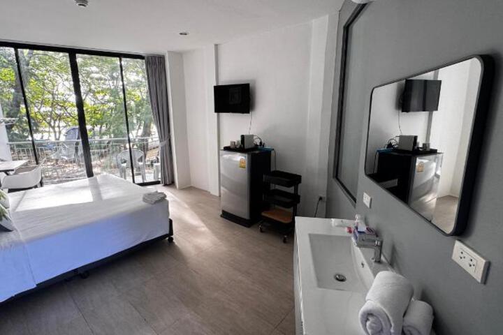 Rawai Beachside Hotel