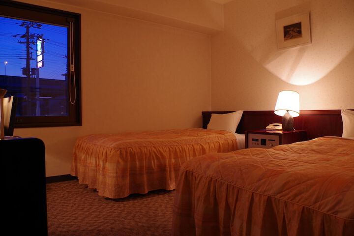 Room 15 of 65