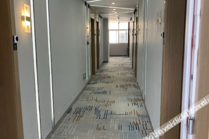 Hotel Interior 16 of 32
