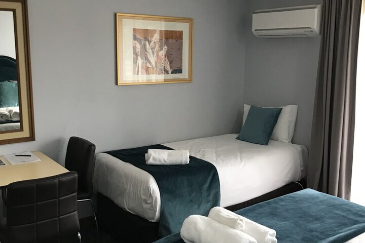 Room 5 of 59