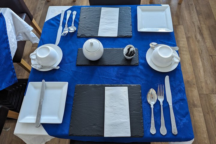 Dining 85 of 99