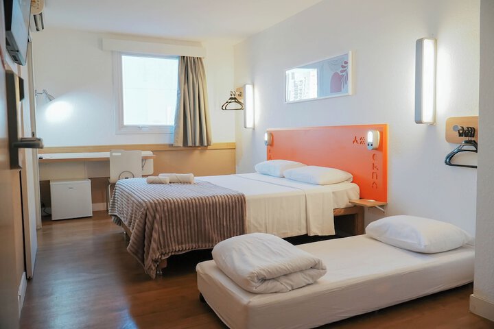 Room 13 of 78
