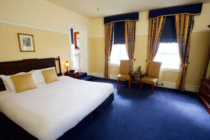 Room 2 of 48