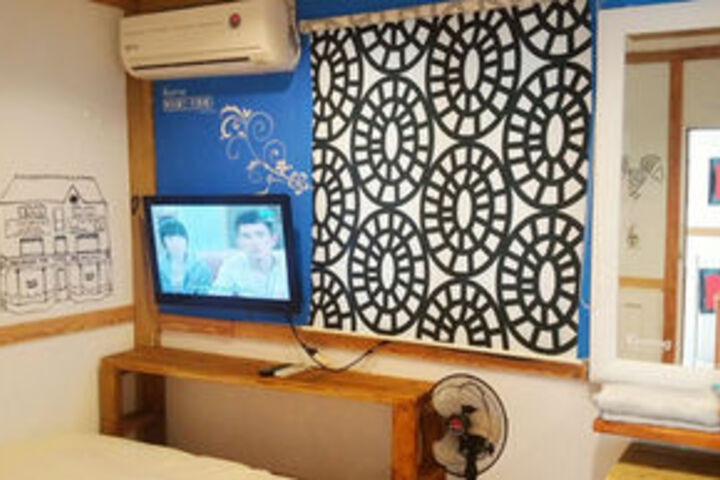 Room 45 of 107