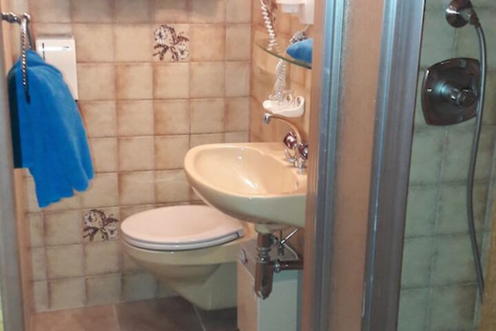 Clean Restrooms