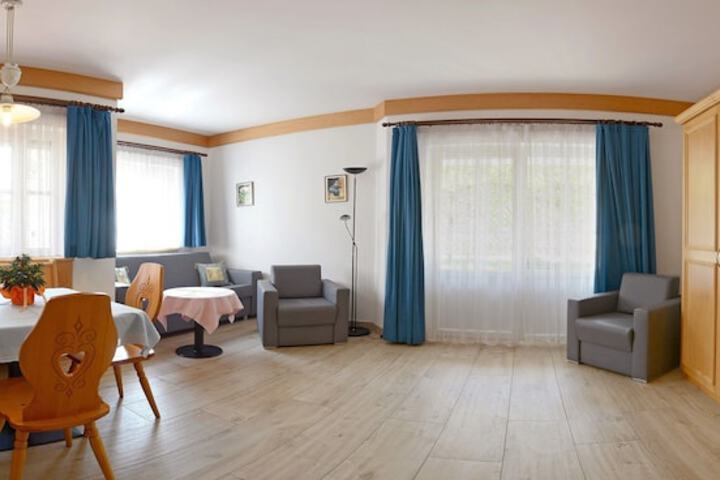 Room 43 of 72