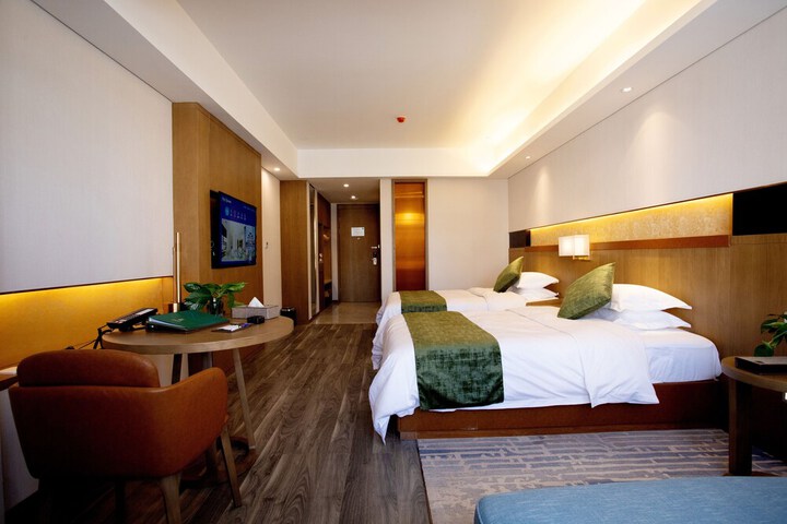 Room 11 of 38