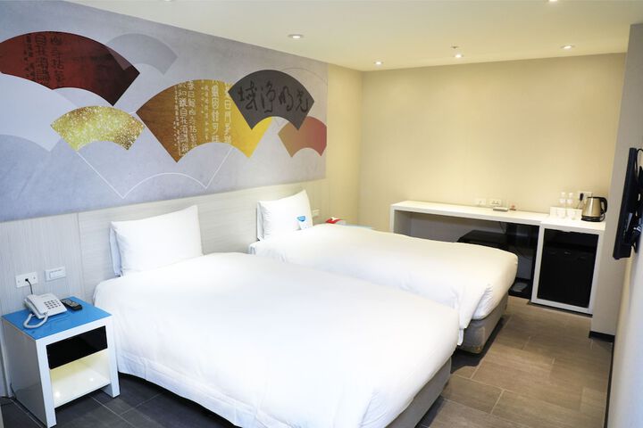 Room 20 of 154