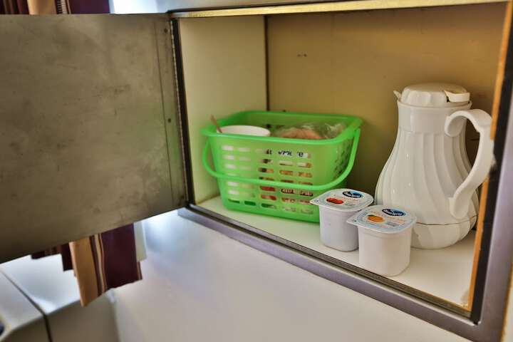 Breakfast/Coffee Service 13 of 16