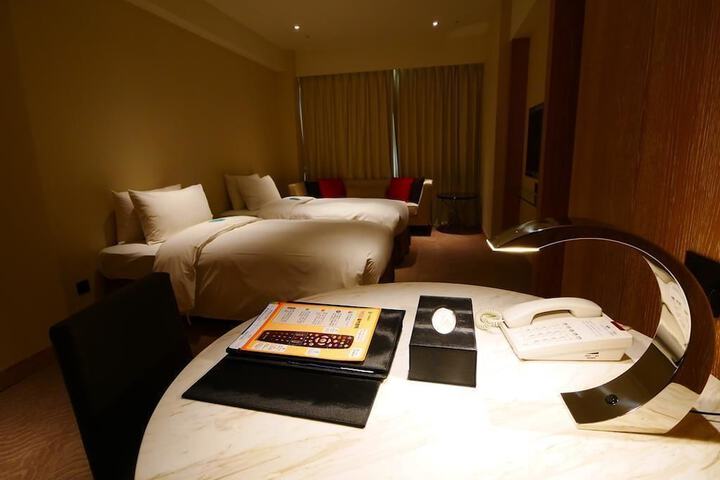 Room 15 of 44