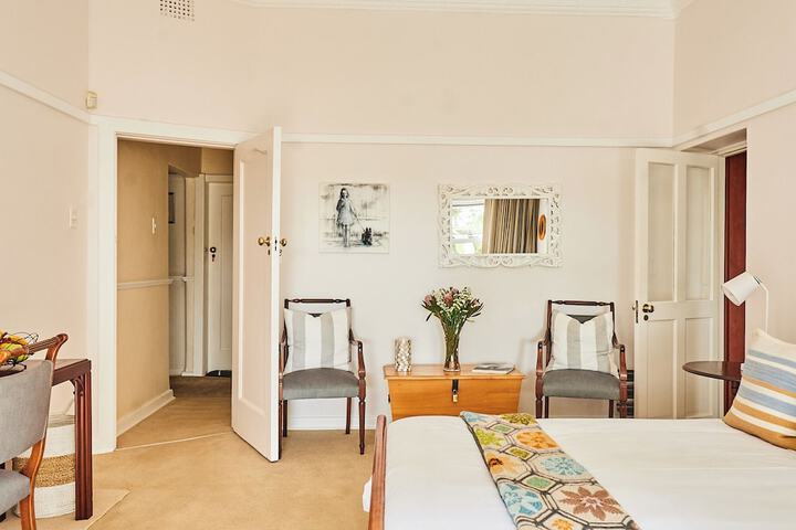 Room 15 of 53