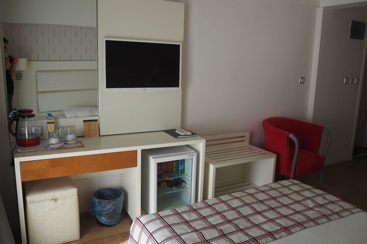 Room 26 of 68