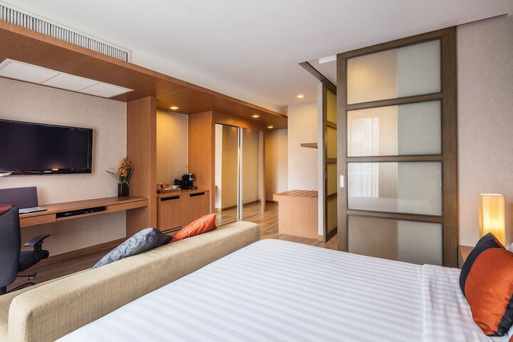 Room 14 of 43