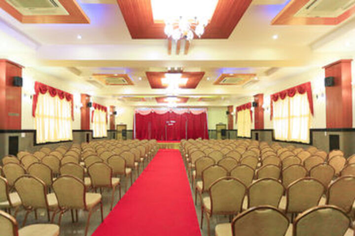 Ballroom/Hall 2 of 9