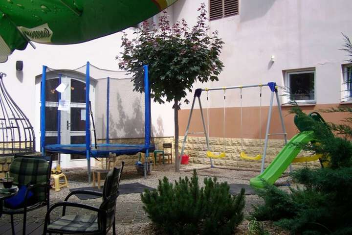Childrens Activities 21 of 37