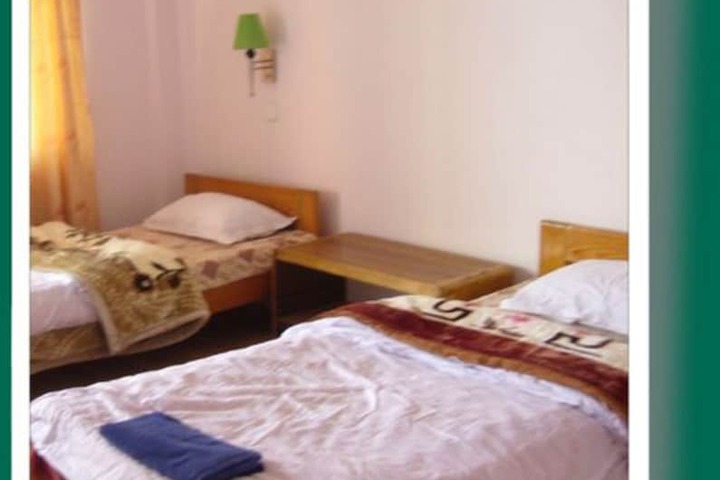 Room 9 of 68
