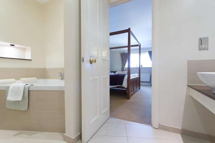 Room 12 of 35