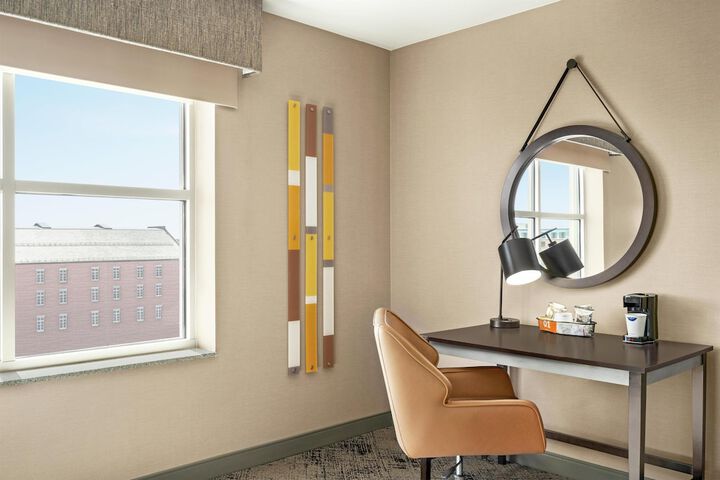 Room 10 of 51