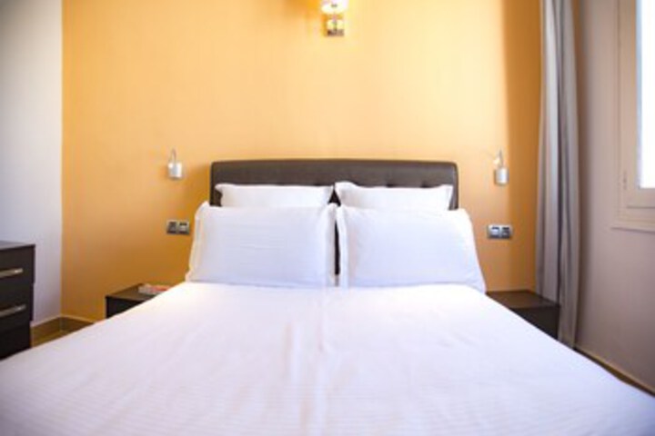 Room 28 of 30