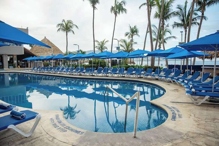 Pool 40 of 92