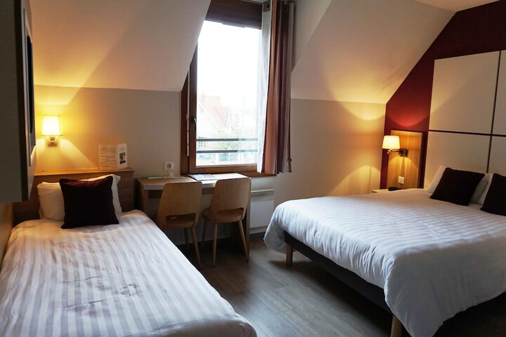 Room 11 of 46
