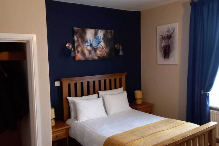 Room 28 of 66