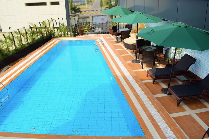 Pool 27 of 50