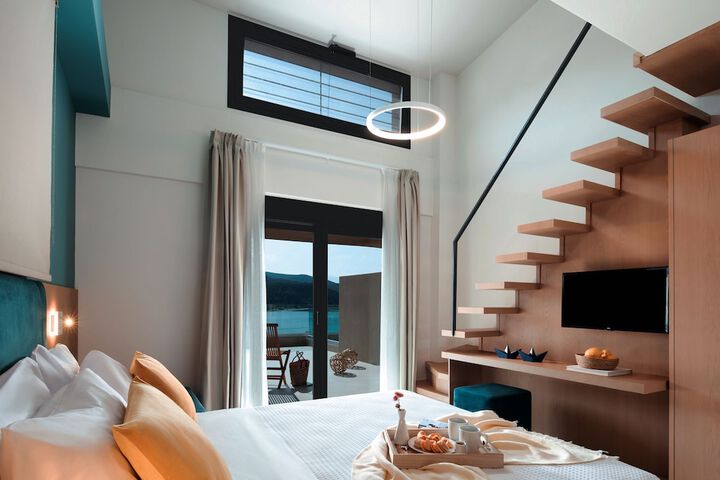 Room 16 of 31