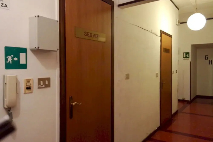 Room 3 of 24