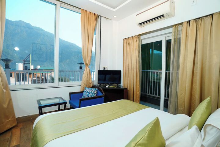 N3N Ganga Retreat by Stotrak
