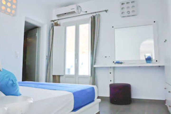 Room 10 of 25