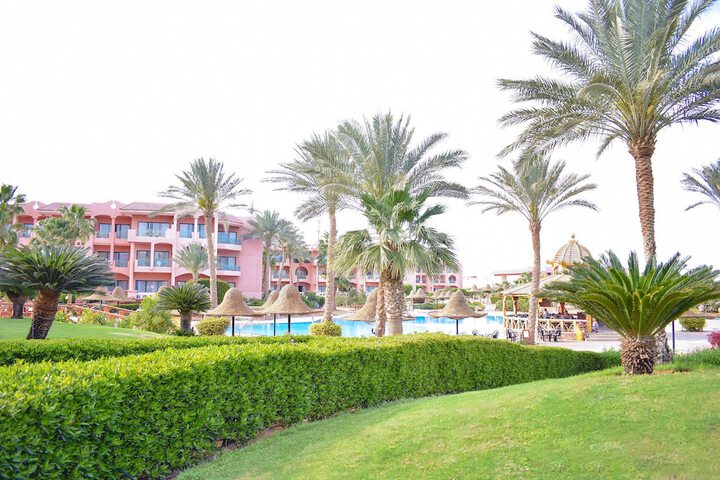 Hotel Exterior 78 of 92