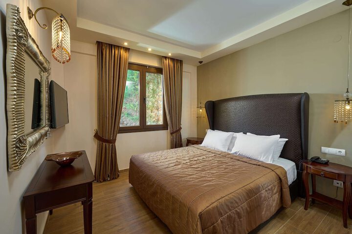 Room 35 of 169