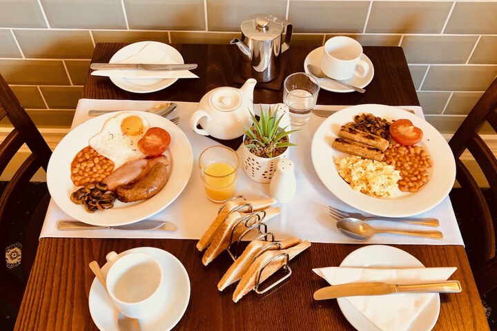 Breakfast/Coffee Service 53 of 64