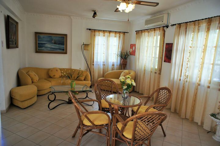 Hotel Interior 4 of 45