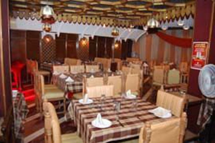 Dining 3 of 22